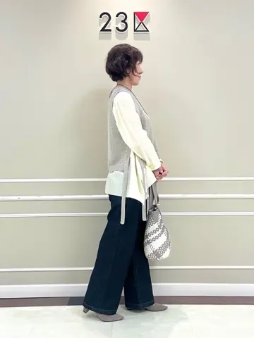 23区 助川 コーディネート画像