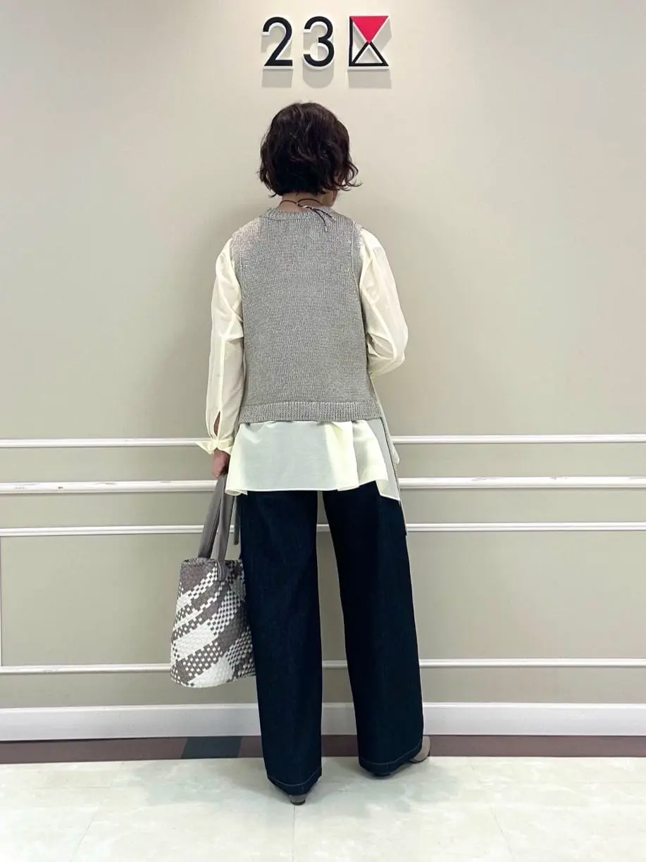 23区 助川 コーディネート画像