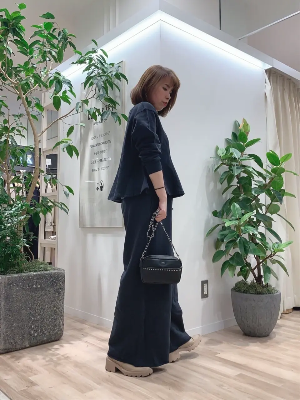 23区 犬塚 コーディネート画像