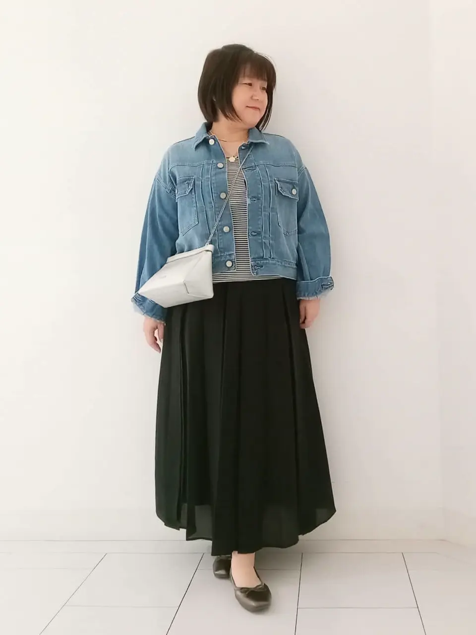  影 コーディネート画像