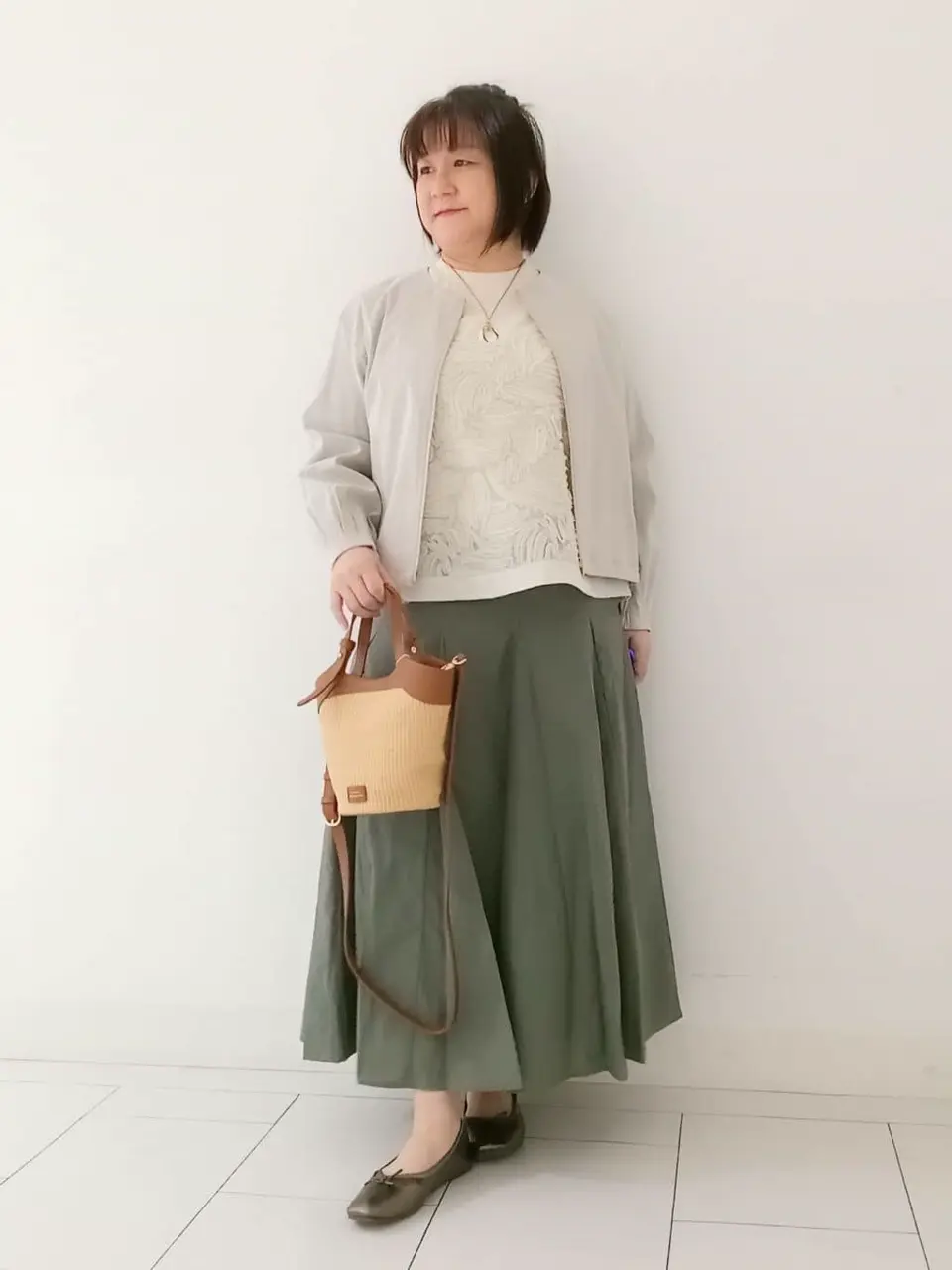  影 コーディネート画像