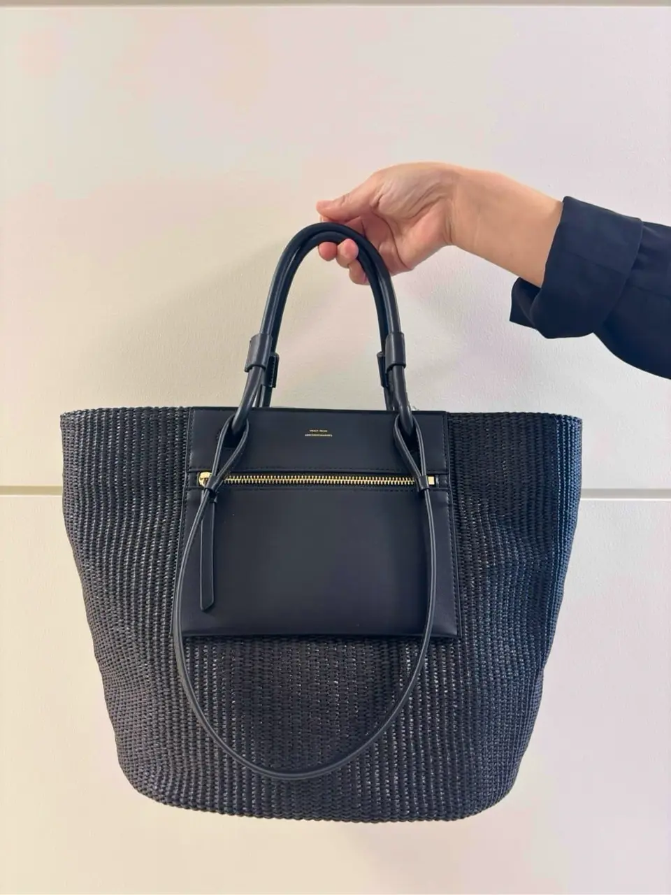 23区 衛藤 コーディネート画像