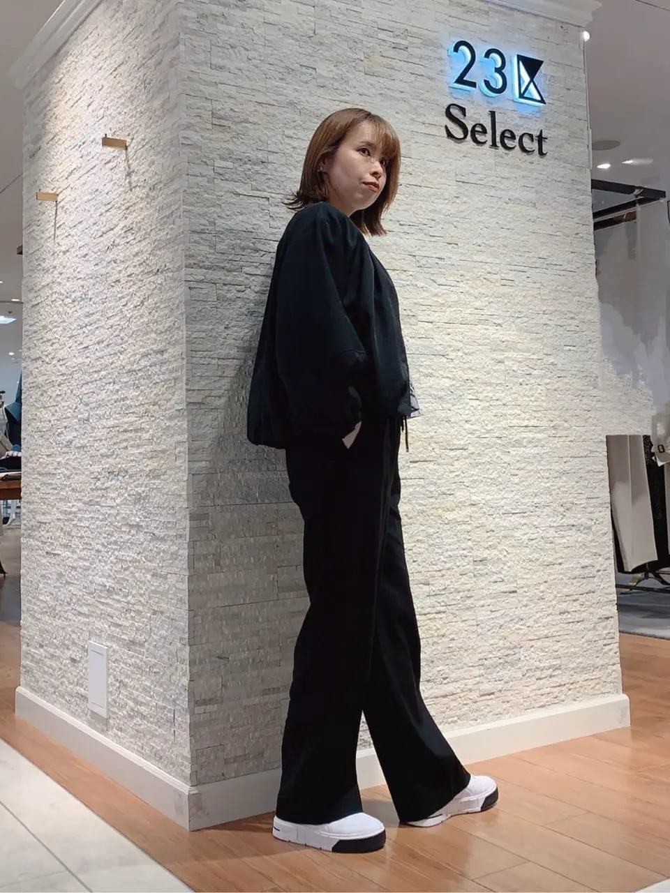 23区 犬塚 コーディネート画像