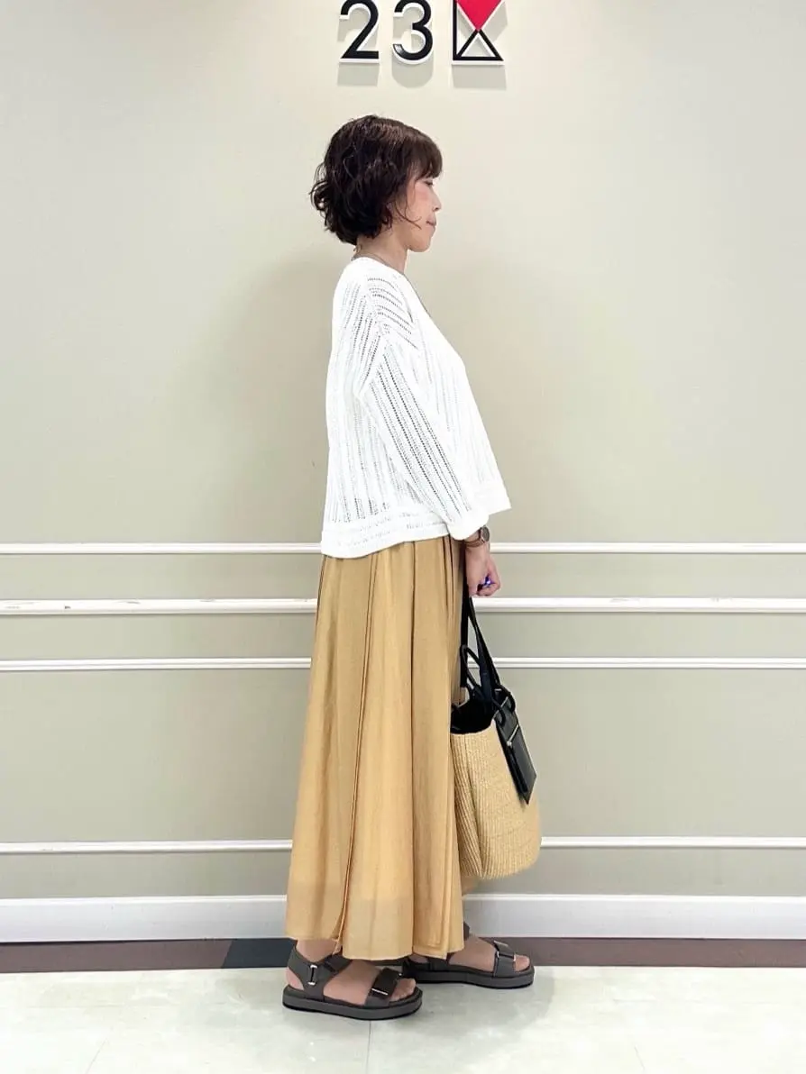 23区 助川 コーディネート画像