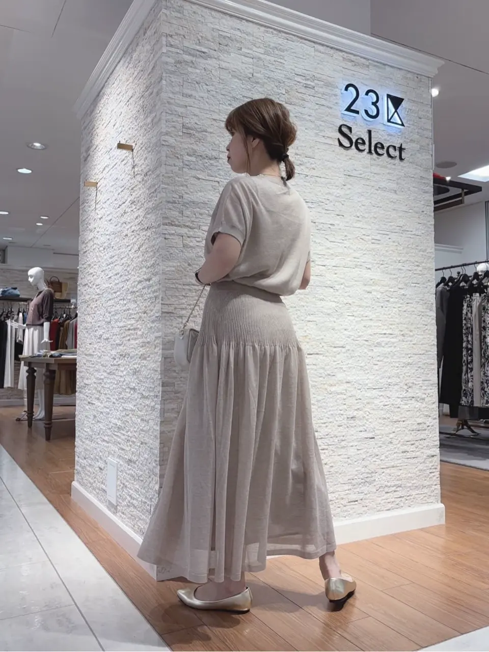 23区 犬塚 コーディネート画像