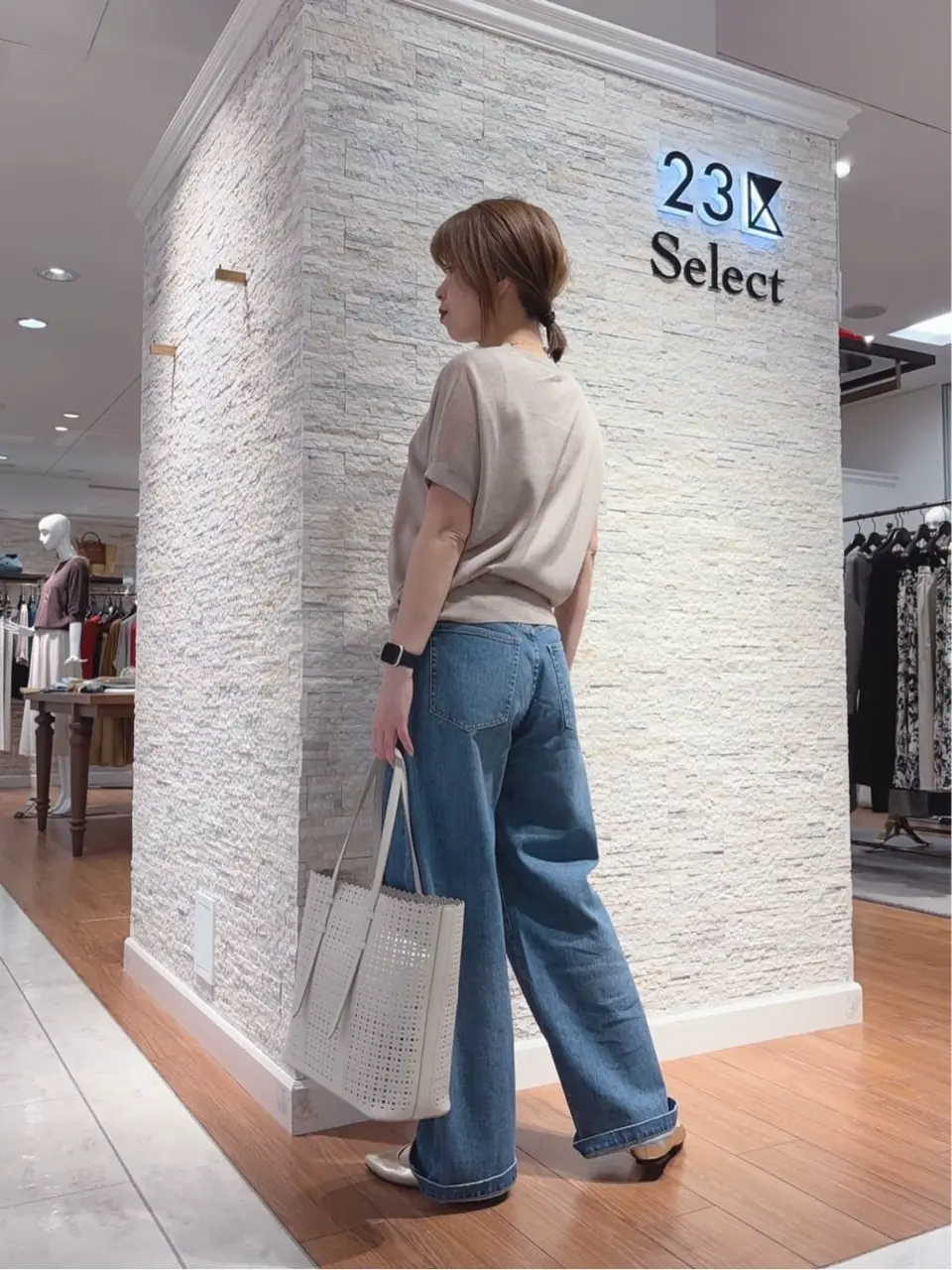 23区 犬塚 コーディネート画像