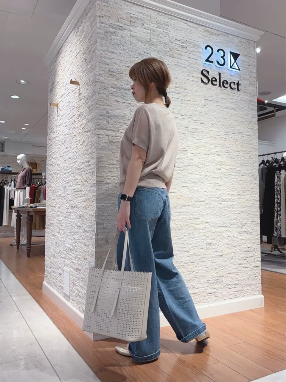 23区 犬塚 コーディネート画像