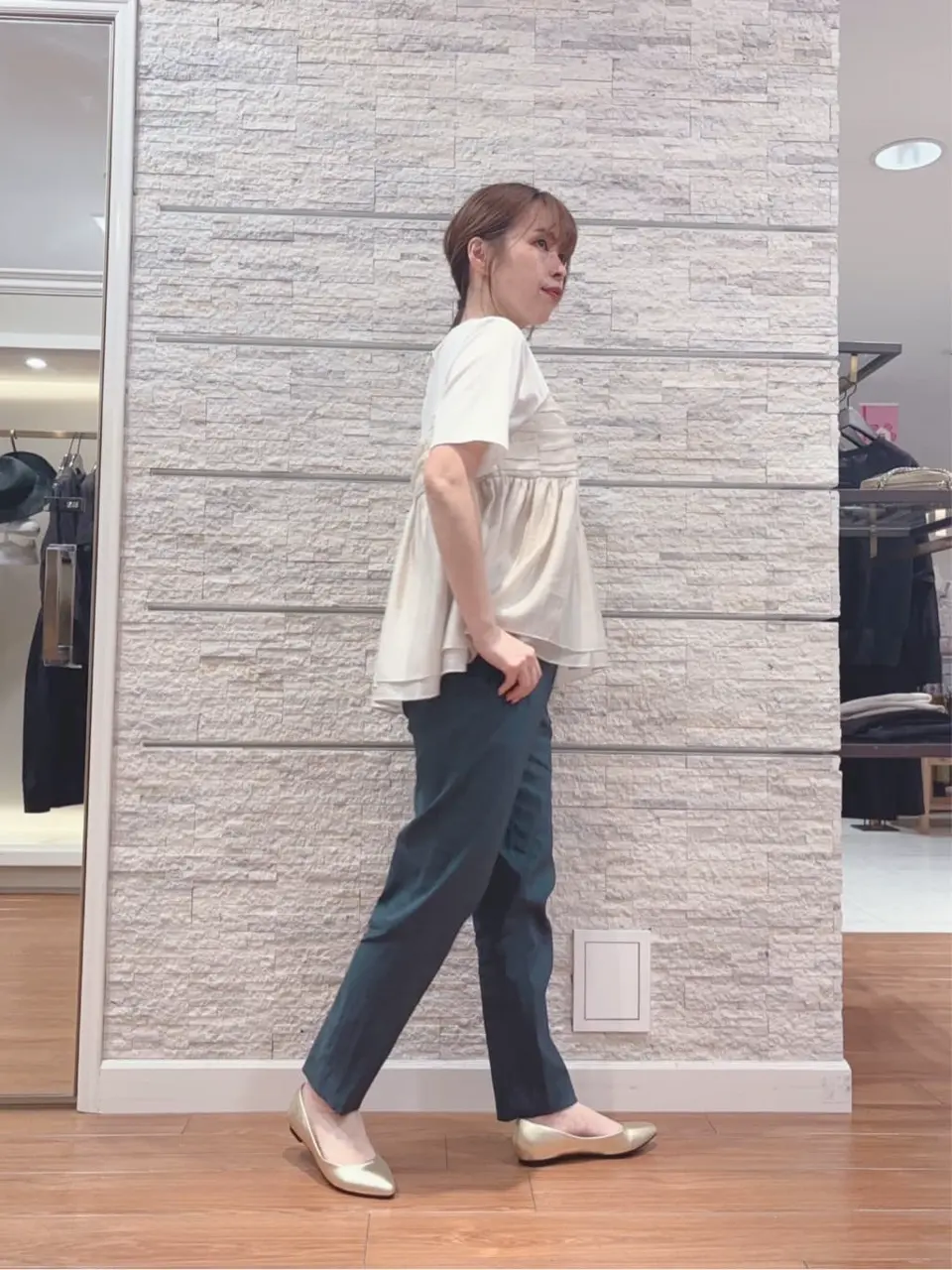 23区 犬塚 コーディネート画像