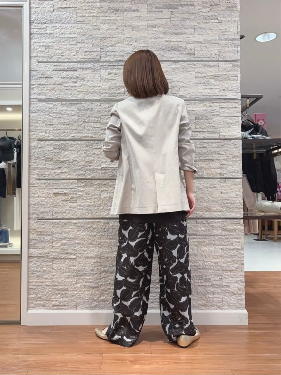 23区 犬塚 コーディネート画像