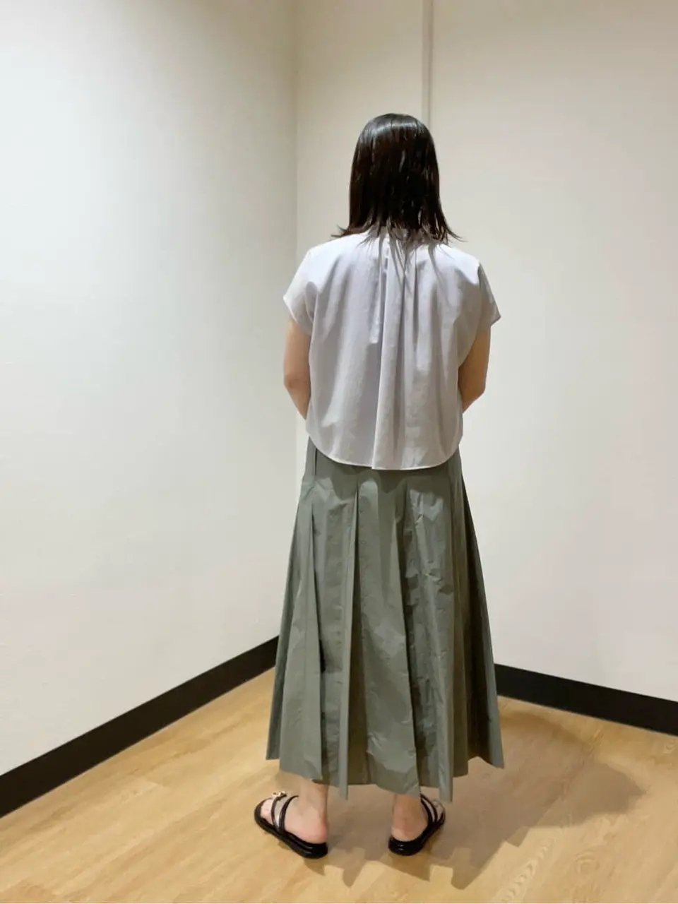 23区 三木 コーディネート画像