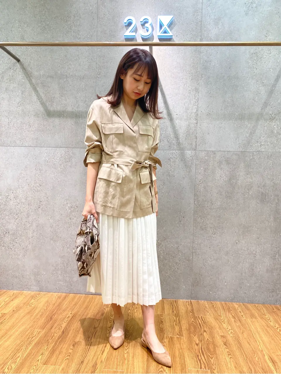 23区 Kanako コーディネート画像