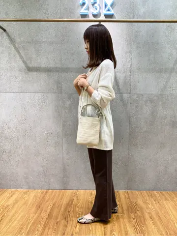 23区 Kanako コーディネート画像