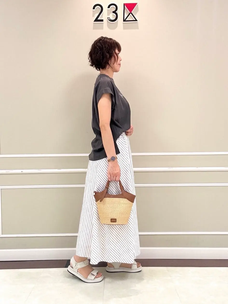 23区 助川 コーディネート画像