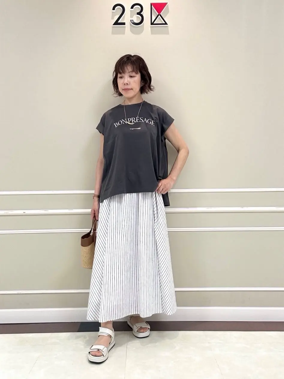 23区 助川 コーディネート画像