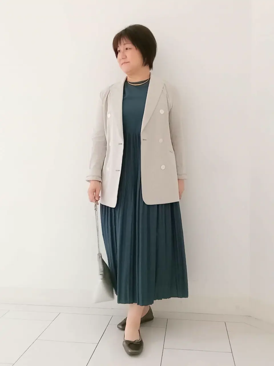  影 コーディネート画像