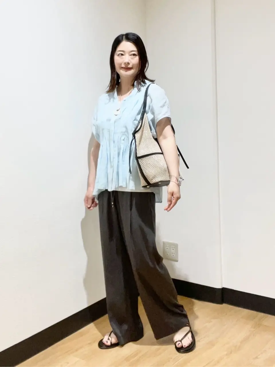 23区 三木 コーディネート画像