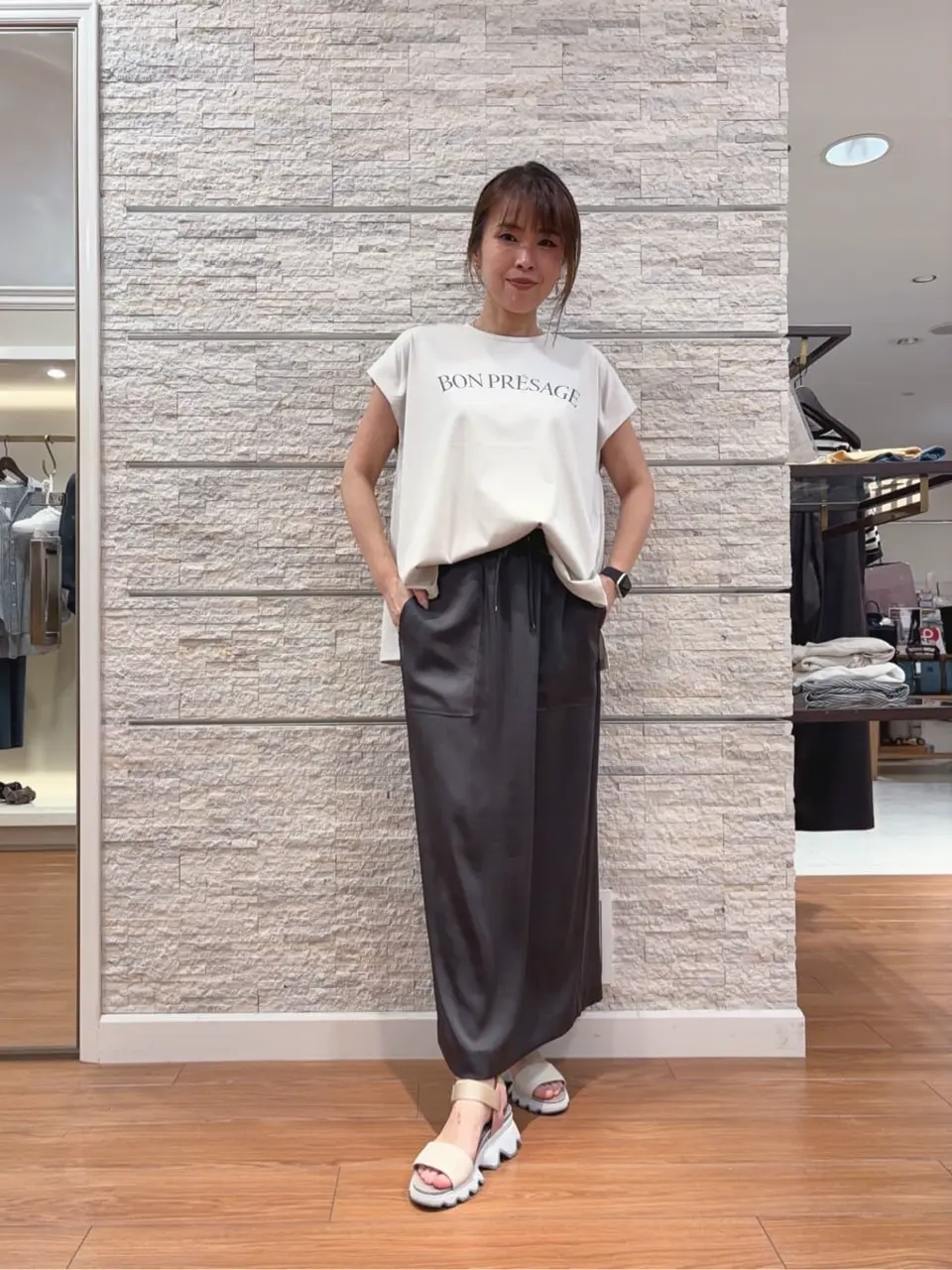 23区 犬塚 コーディネート画像