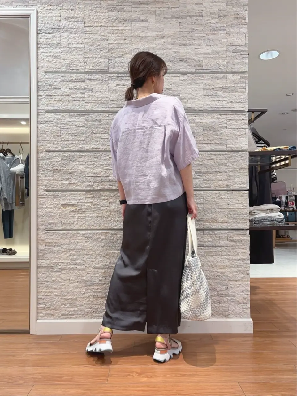 23区 犬塚 コーディネート画像