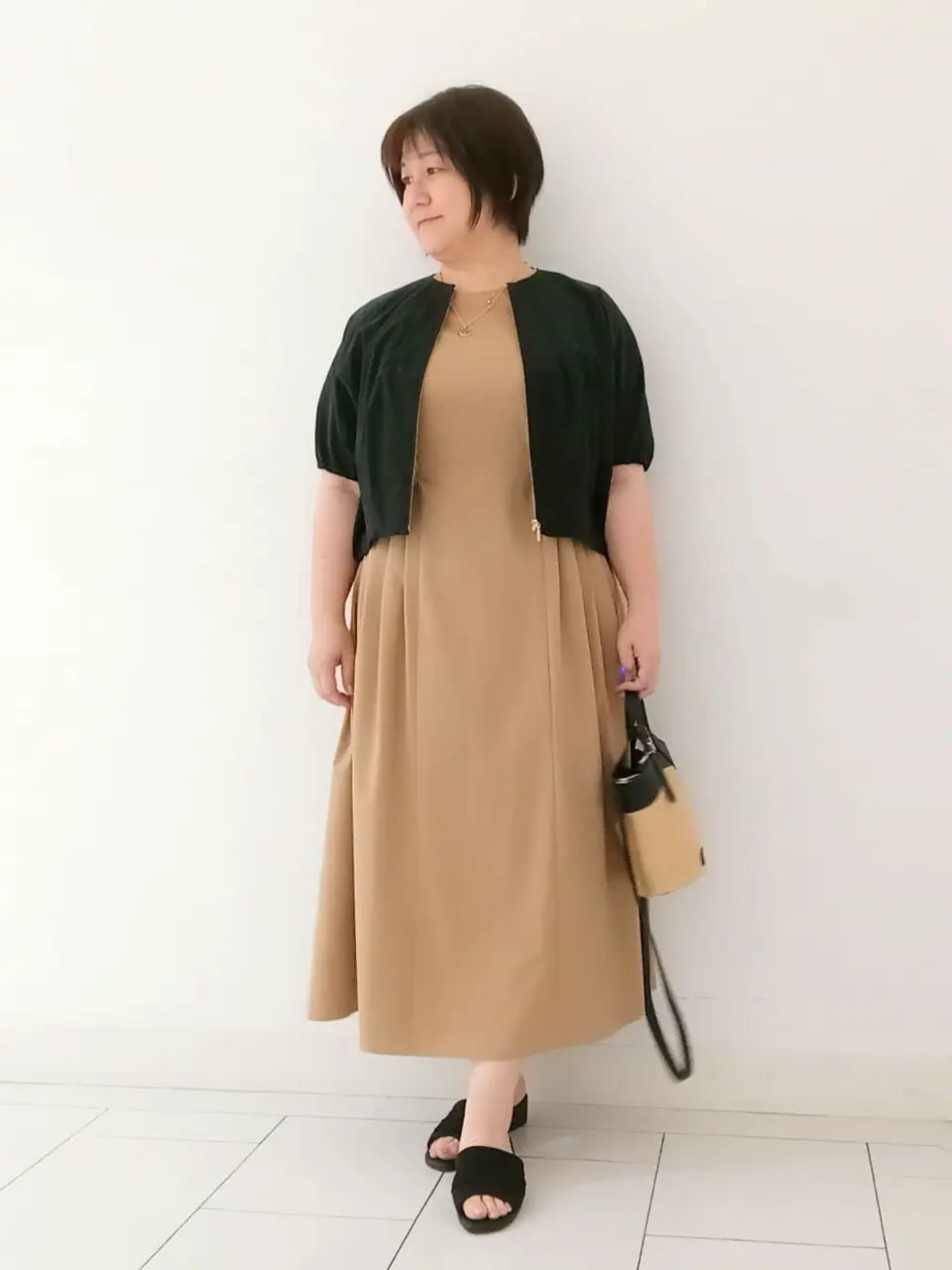  影 コーディネート画像