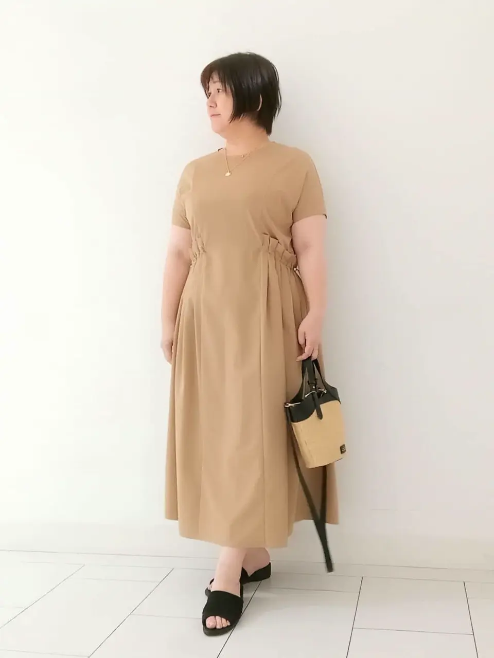  影 コーディネート画像