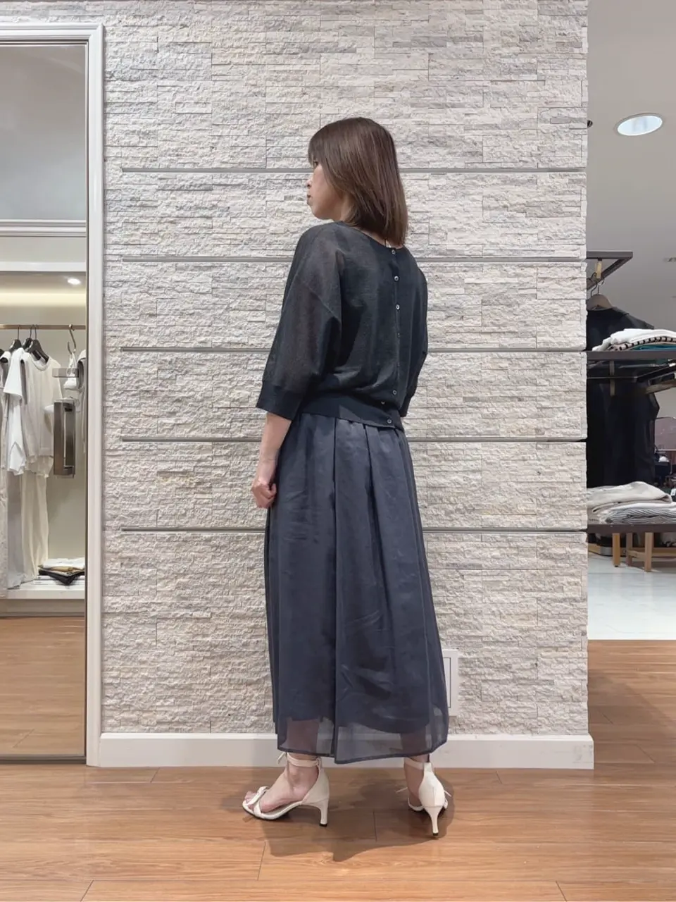 23区 犬塚 コーディネート画像