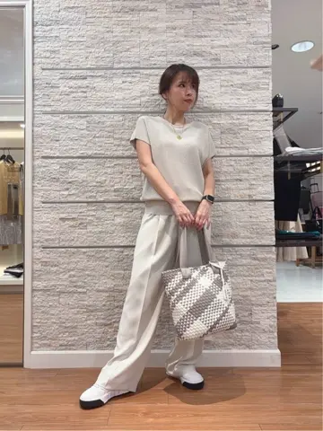 23区 犬塚 コーディネート画像