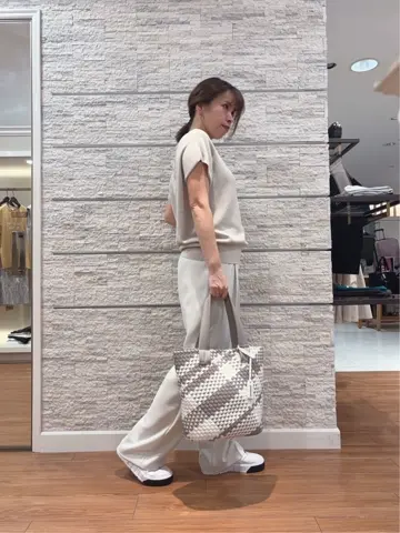 23区 犬塚 コーディネート画像