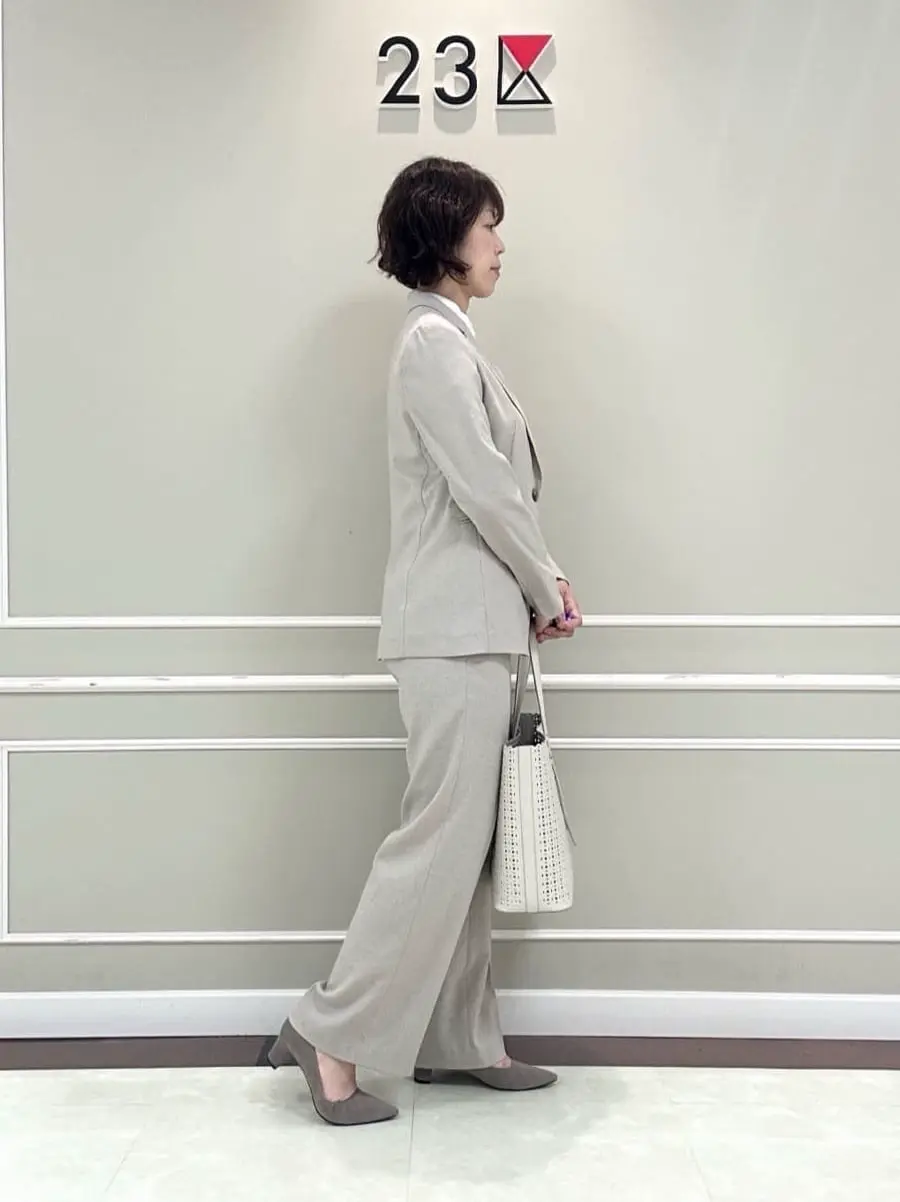 23区 助川 コーディネート画像