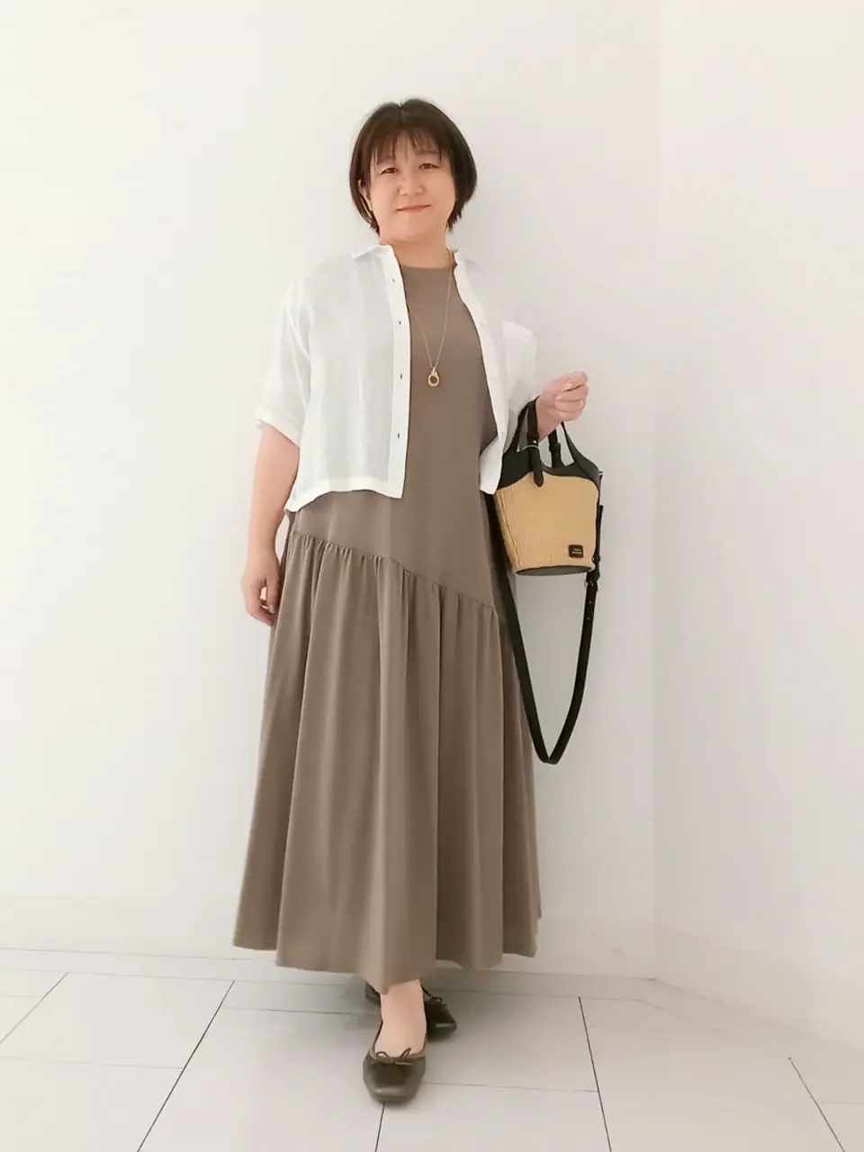  影 コーディネート画像