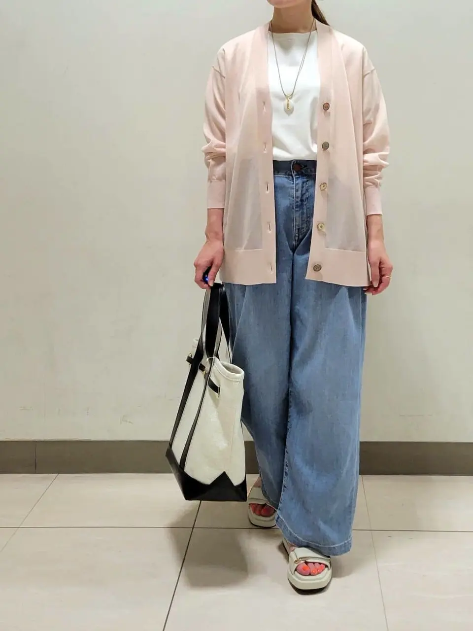 23区 濱地 コーディネート画像