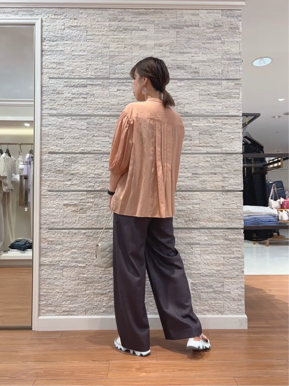 23区 犬塚 コーディネート画像