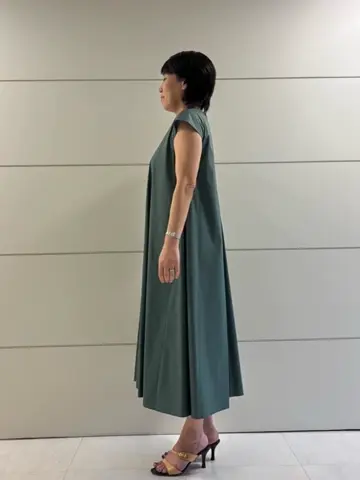 23区 衛藤 コーディネート画像