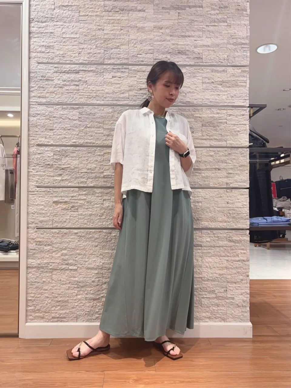 23区 犬塚 コーディネート画像