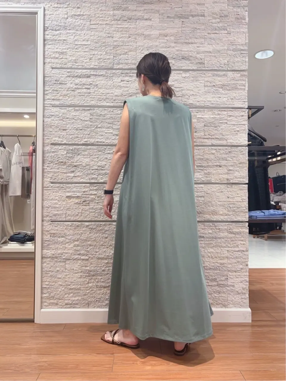 23区 犬塚 コーディネート画像