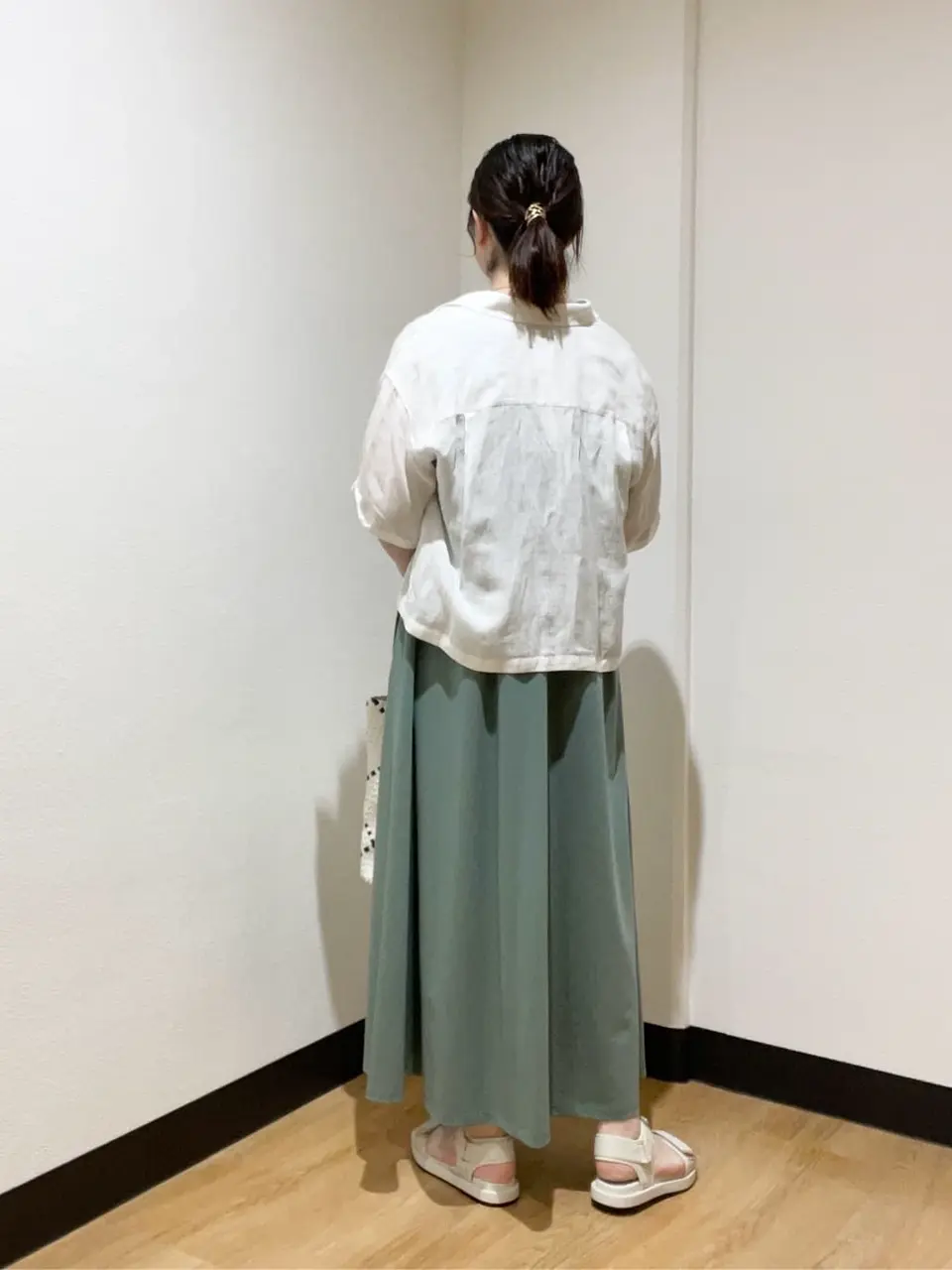 23区 三木 コーディネート画像