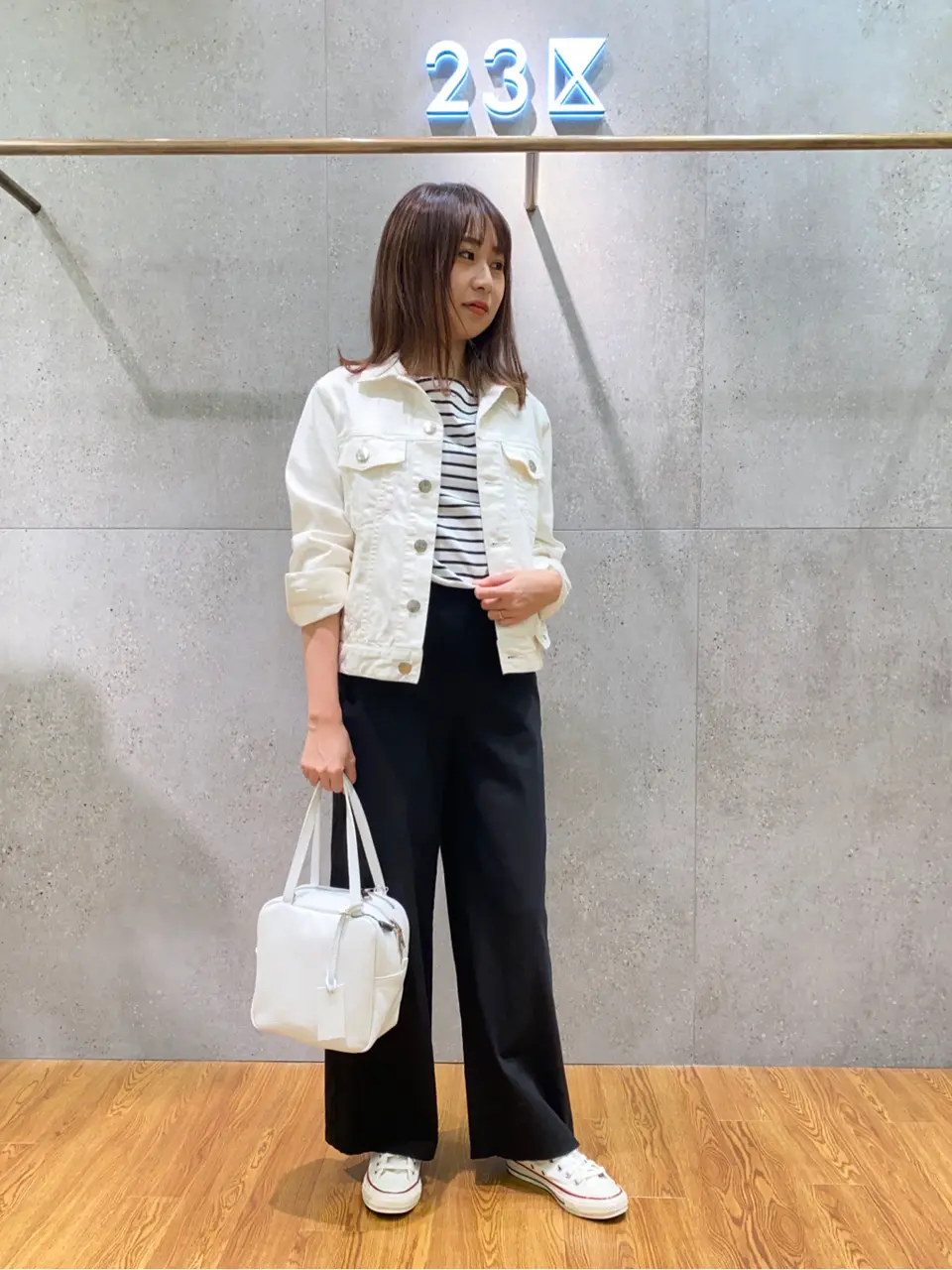 23区 Kanako コーディネート画像