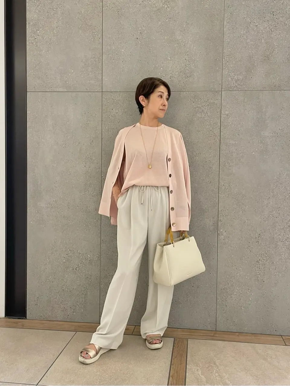  スタッフ コーディネート画像