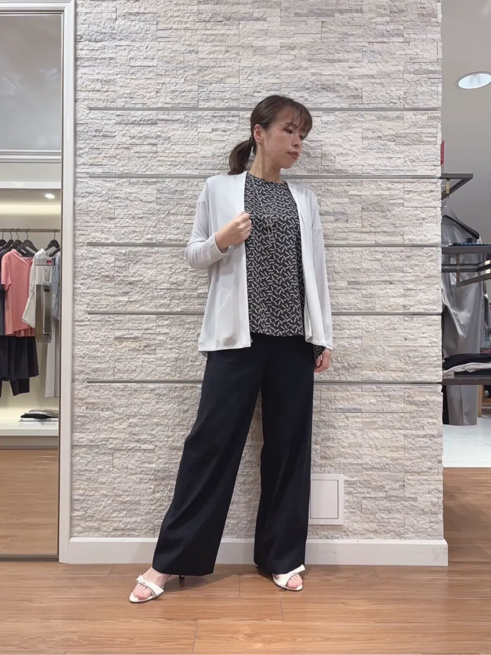 23区 犬塚 コーディネート画像