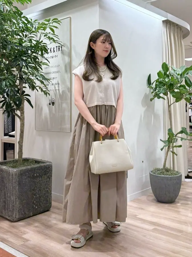 23区 タハラ コーディネート画像