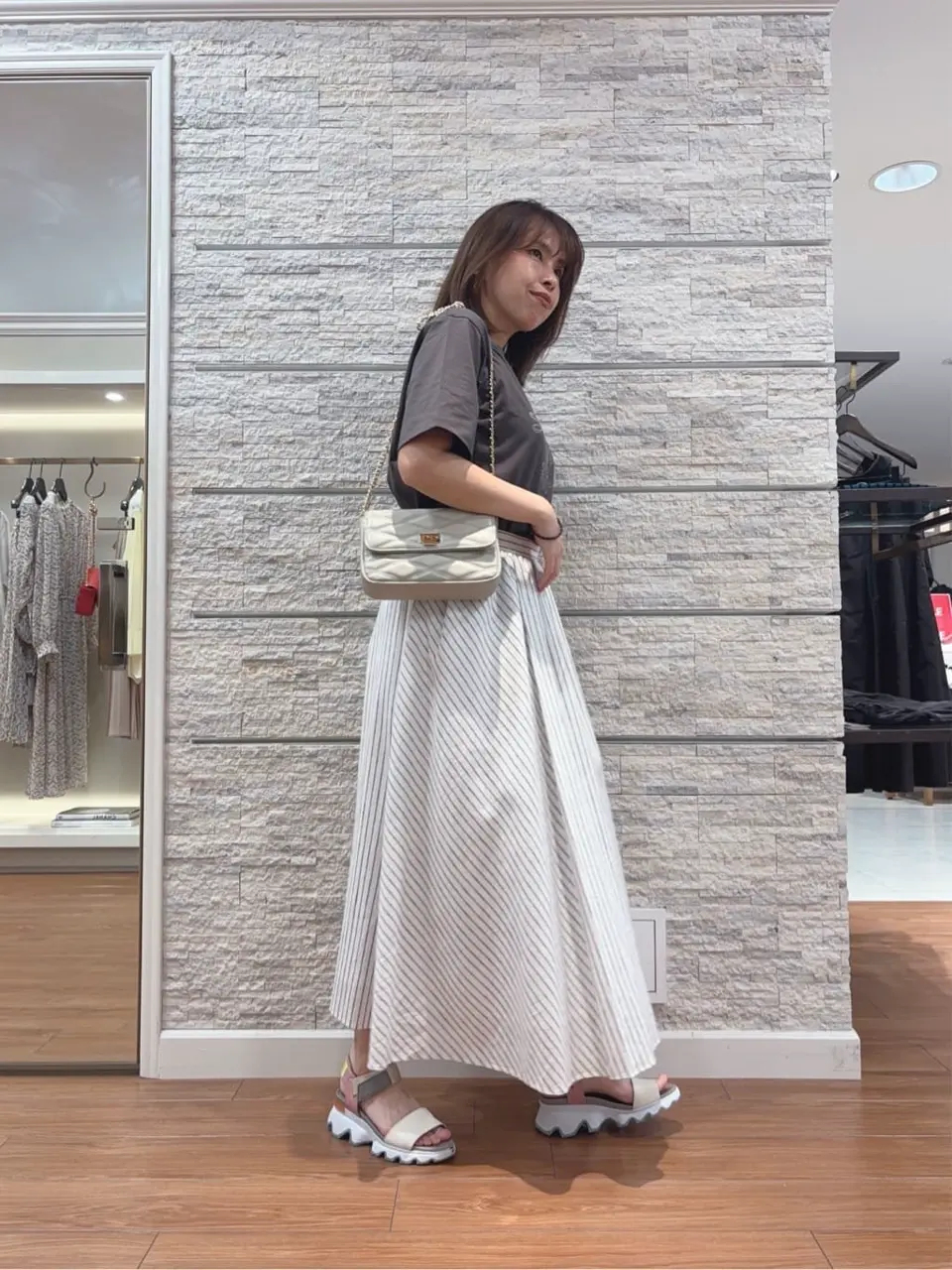 23区 犬塚 コーディネート画像