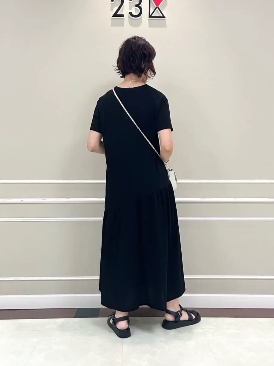 23区 助川 コーディネート画像