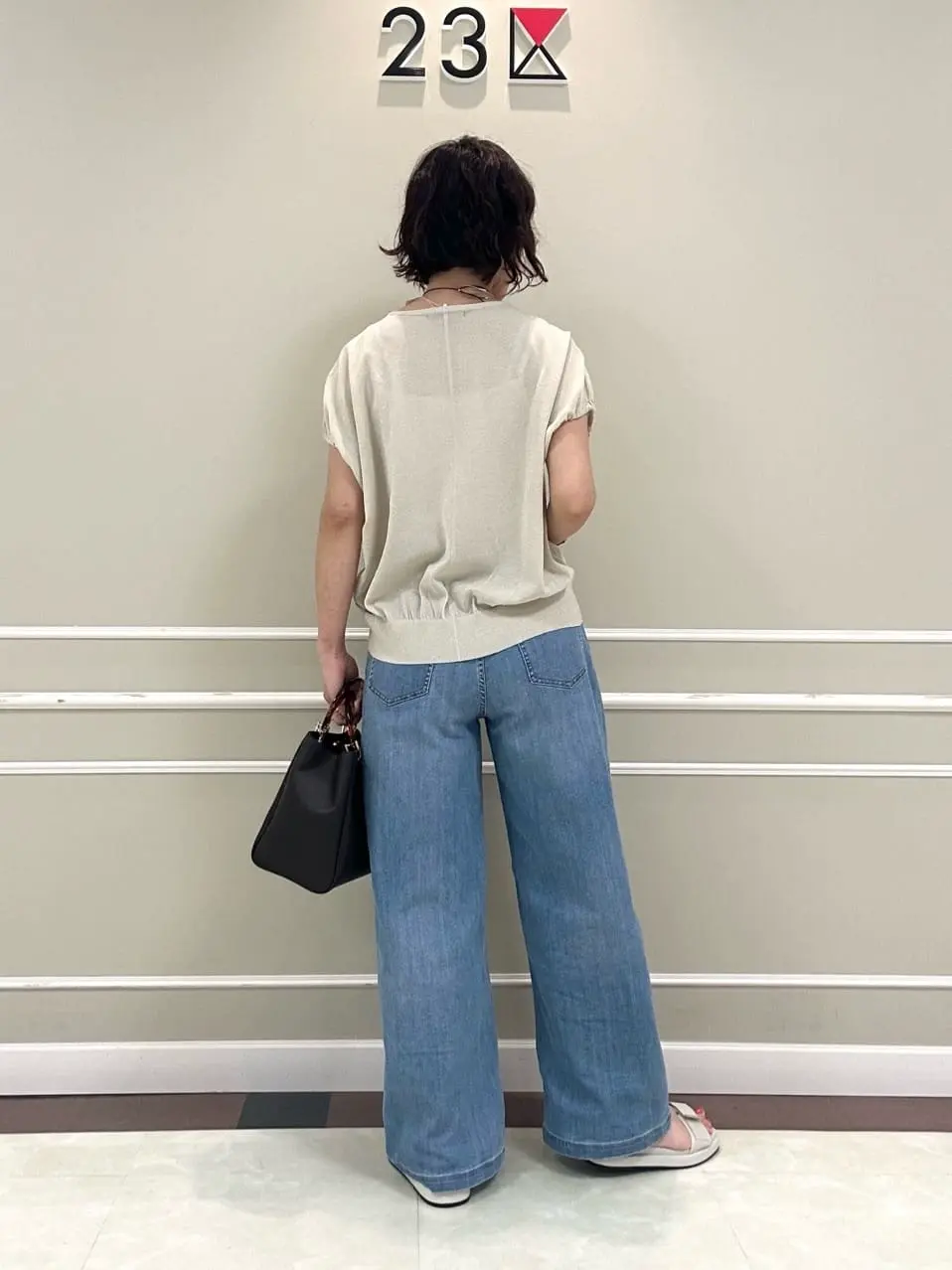 23区 助川 コーディネート画像