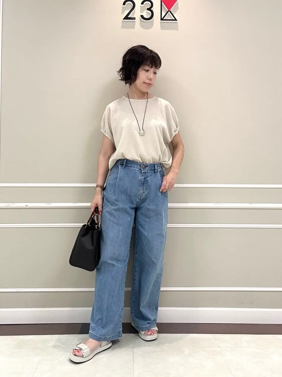 23区 助川 コーディネート画像