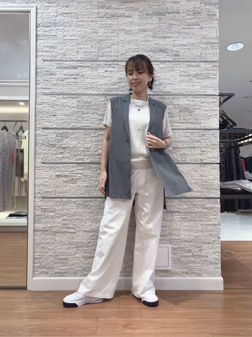 23区 犬塚 コーディネート画像