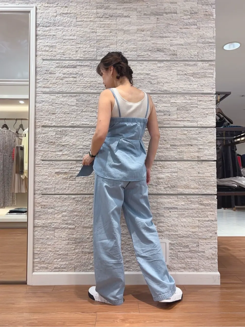 23区 犬塚 コーディネート画像