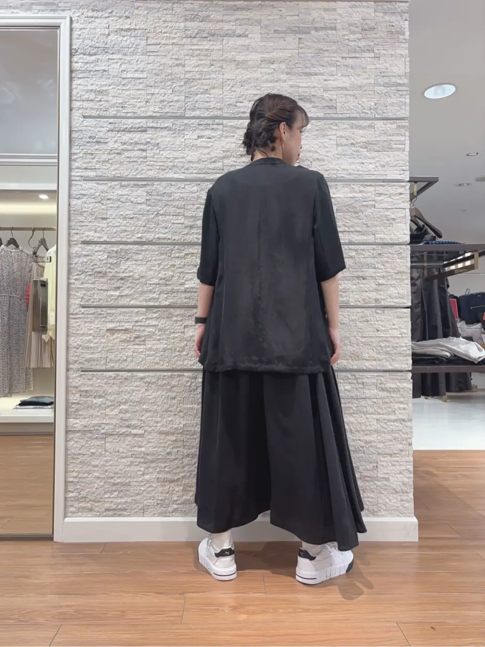 23区 犬塚 コーディネート画像