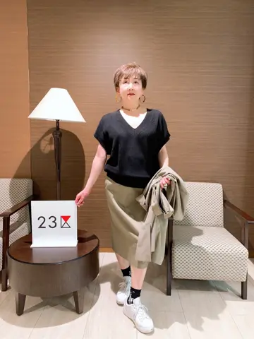 23区 塩谷美喜 コーディネート画像