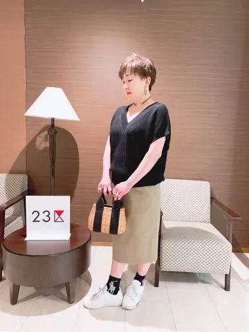 23区 塩谷美喜 コーディネート画像