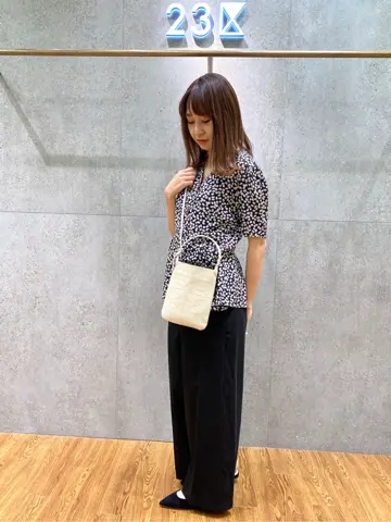 23区 Kanako コーディネート画像