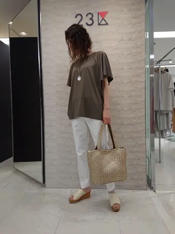 23区 半澤 コーディネート画像